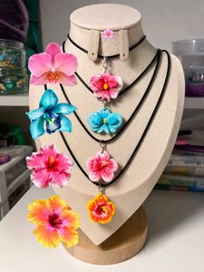 Handmade Flower Pendant each one price
