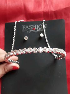 Sparkling Silver Necklace &amp; Earring Set