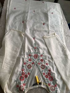 Embroidered White Kurta with Red Dupatta