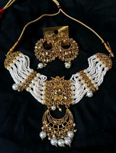 Traditional Kundan Pearl Choker Jewelry Set