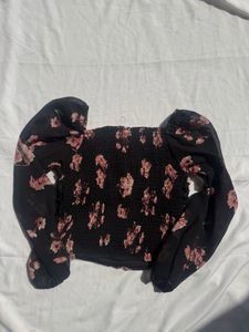 Chic Black Floral Ruched Top