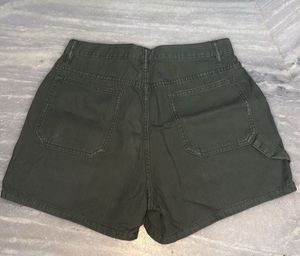 Green high waisted shorts