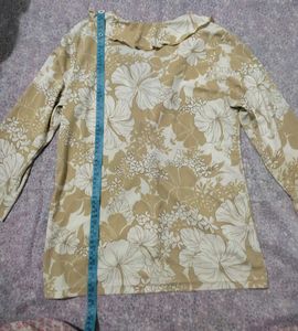 Floral Ruffle Sleeve Top