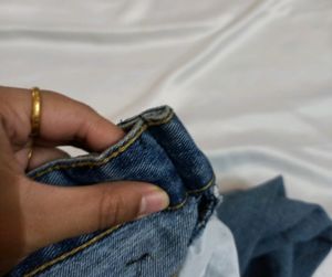 Straight Cut Jeans