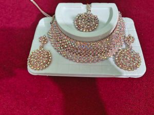 Sparkling Necklace and Earring Set