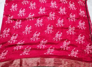 Beautiful Floral Print Pink Saree