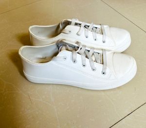 WHITE Shoes (UK 8)