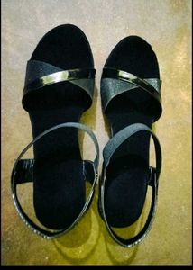 Chic Black Wedge Sandals