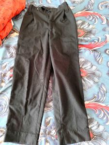 Comfortable Black Pants Age 6-8 years