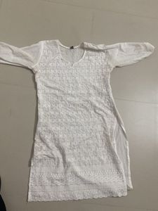 Elegant White Embroidered Kurta