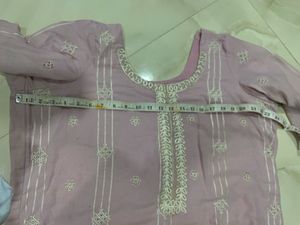 Elegant Pink Embroidered Kurta