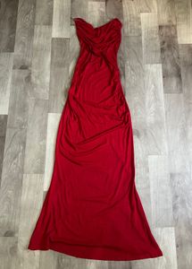 Elegant Red Maxi Dress