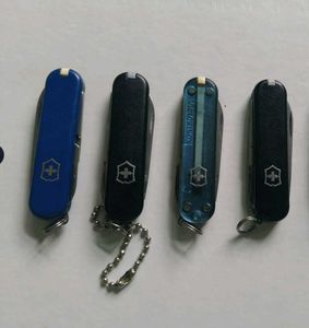Swiss Army Knives Lot