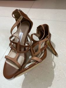 Oceedee Stylish Strappy Heeled Sandals. Size - 35