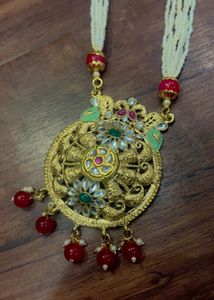 Traditional Gold Necklace and Earrings Set