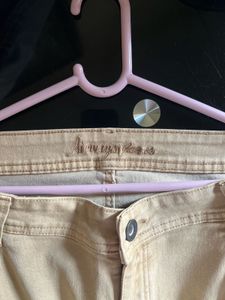 Khaki Cropped Jeans - Versatile Style