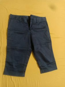 Stylish Blue Capris for Women