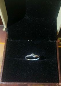 Elegant Diamond Ring pure silver