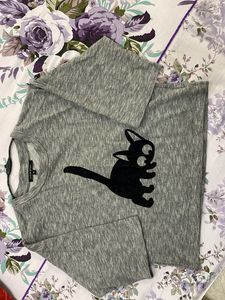 CHEMISTRY XS CROP TOP ( looser Fit)