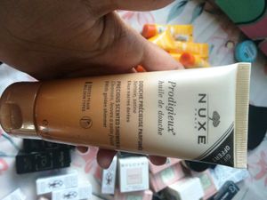 nuxe paries