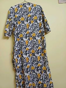 Chic Floral Print Kurti with Pants