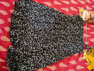 Floral Print Midi dress with free de