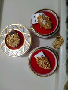 Set of 4 Elegant Gold Rings