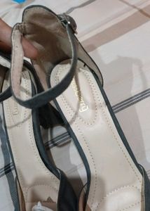 Dressberry Embellished Heels..size 41