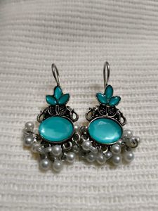 Exquisite Teal Stone &amp; Pearl Dangler Earrings