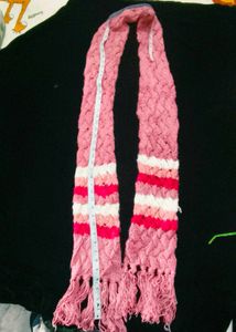Very Beautiful Woolen Winter Muffler