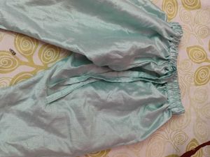 Kurta Pajama With Cot Set