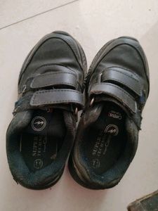 Campus kids black shoes