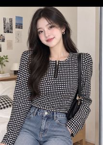 Chic Zip Neck Plaid Long Sleeve Top