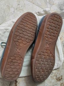 DC Shoes