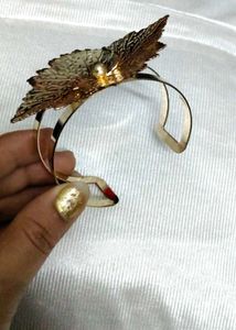 Leaf Design anti Tarnish Bracelet