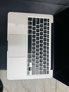 Apple MacBook Pro Laptop
