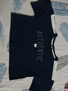 Navy Blue T-Shirt with "Authentic" Print (size :s)