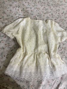 Chic Jacquard Lace-Trim Top