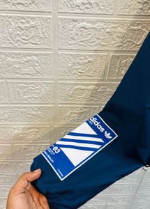 🇨🇦 Adidas imported Windbreaker Jacket