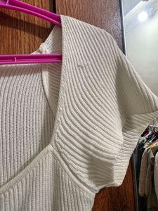 Ribbed Knit Sweetheart Neck Top