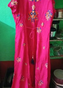 Embroidered Kurta Sets - Pink &amp; Red