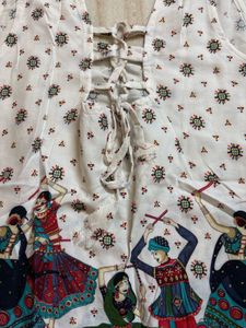 Unique Printed Sleeveless Kurta