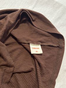 Ribbed Collared Long Sleeve Top