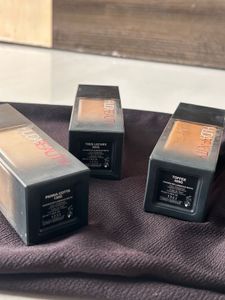 Huda Beauty Foundation Authentic