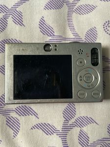 Canon IXUS 70 Digital Camera