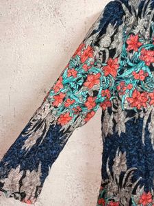 Floral Print V-Neck Blouse Multicolored