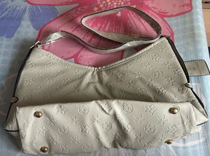 Chic Cream Embossed Shoulder Bag