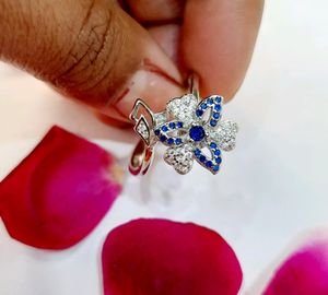 925 Silver Exclusive Showroom Piece Fancy Fan Moving Adjustable Ring