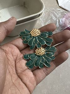 Unique Leaf &amp; Flower Earrings Set