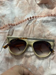 Sunglass